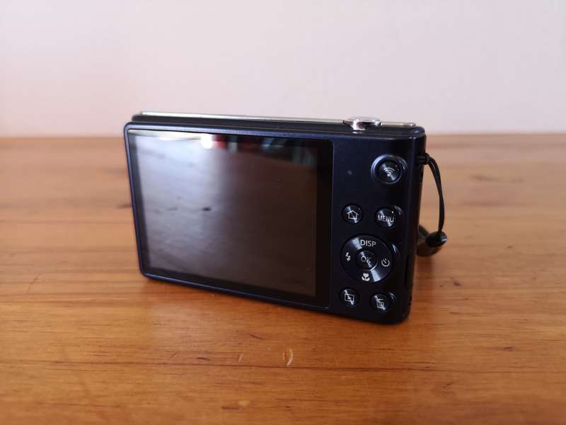 Samsung ST150F 16.2MP smart WiFi CCD sensor digital compact camera