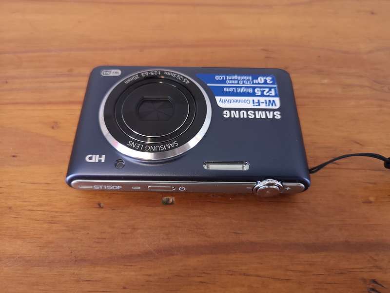 Samsung ST150F 16.2MP smart WiFi CCD sensor digital compact camera