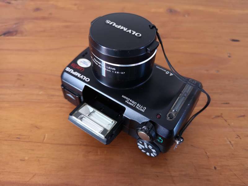 Olympus Camedia C-770 digital camera