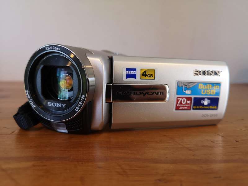 Sony DCR-SX65E digital compact camcorder