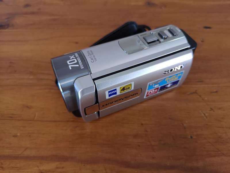 Sony DCR-SX65E digital compact camcorder