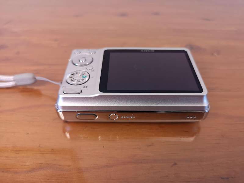Sony Cyber-shot DSC W210 digital compact camera