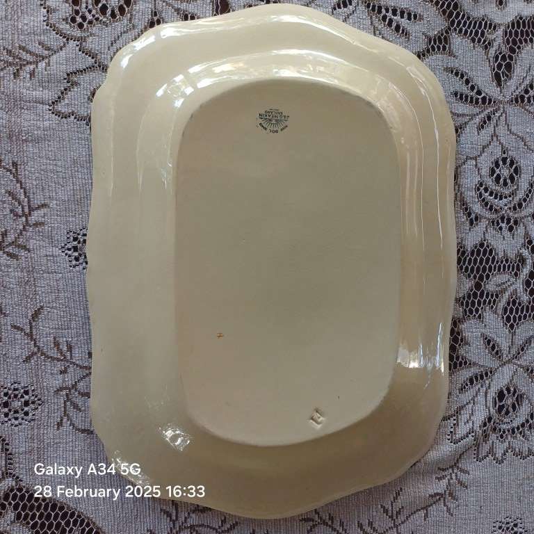 J&G Meakin vintage serving dish