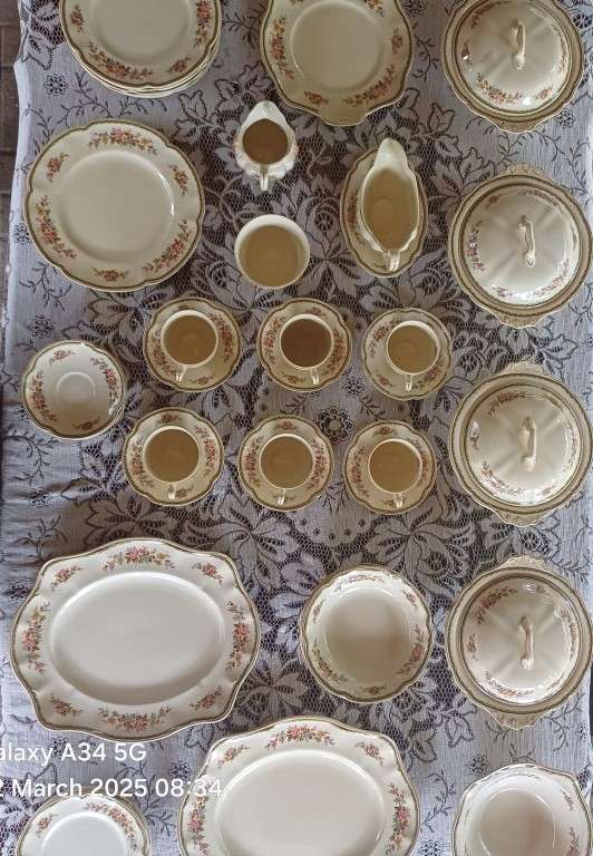 Johnson Bros 44 piece set