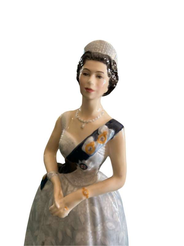 Rare Queen Elizabeth II Figurine