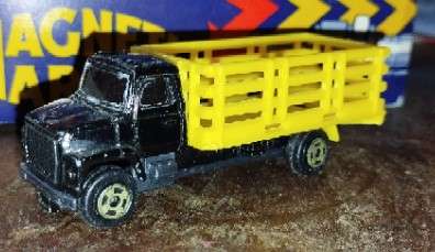Livestock Transport Truck - 1/87 Scale