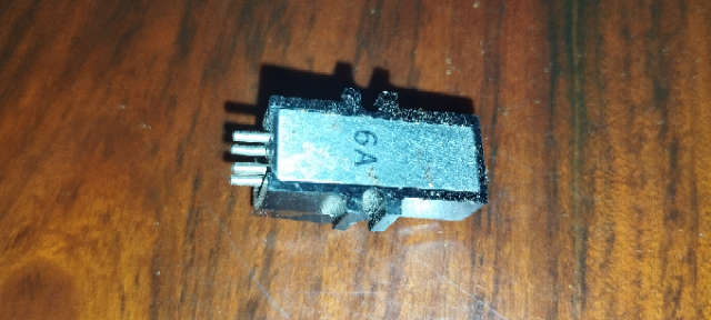 Cartridge Holder - 4 Pin  Stereo Induced Magnet Cartridge - Sony Lookalike
