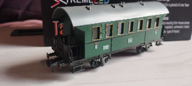 Fleischmann  DB 2nd Class Coach - Köln - 5001 - HO Scale