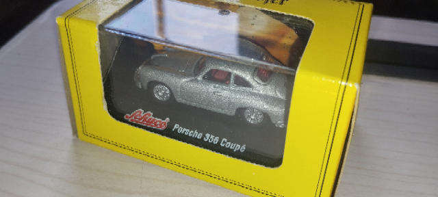 Schuco Junior Line - Porsche 356 Coupé - Schöfferhofer Weizen Special Edition - 1/72 Scale