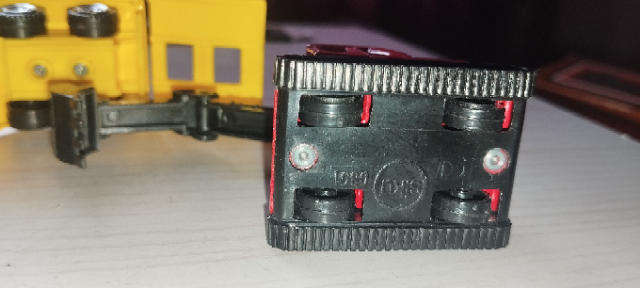 Siku "Scania" Lorry with Excavator Load - 1/87 Scale