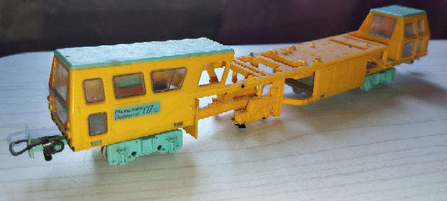 Liliput Plasser Theurer Tamping Machine - HO Scale - INCOMPLETE