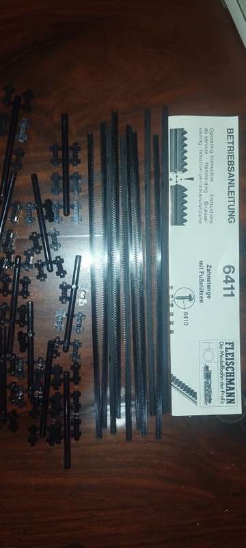 Fleischmann Rack Rail Kit  6411 - HO Scale