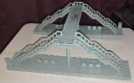 Railway Pedestrian Bridge - HO/OO Scale