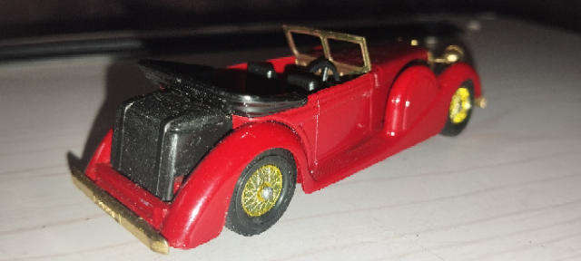 Matchbox Lagonda Drophead Coupe 1939 - Models of Yesteryear