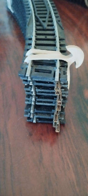 Lima 10 x 36 Degree Curve Rails Including Rerailer Rail - HO