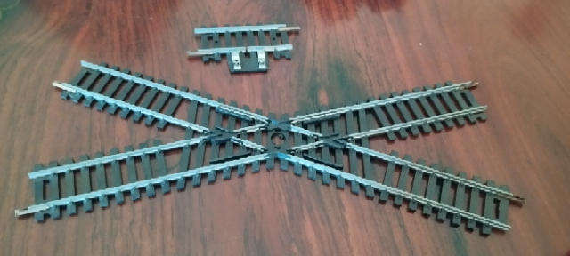 Lima Broad Diamond Crossover and Isolation Rail - HO