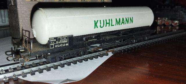 Lima SNCF Long Tanker with Bogies - Kulhmann - HO Scale