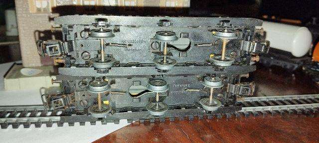 Märklin Set of 2 DR Three Axle 2nd Class Coaches - HO Scale