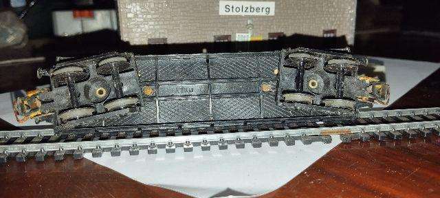 Lima Bogie Flat Wagon with Wood Load - HO Scale