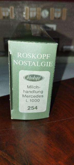 Roskopf Mercedes Benz L1000 Oldtimer Milk Van - 1/87 Scale