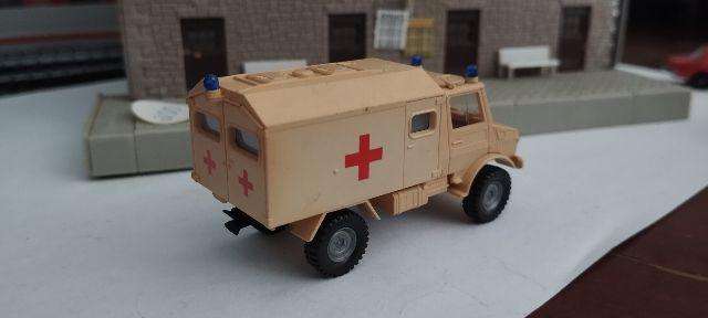 Roco Mercedes Benz Unimog Ambulance - 1/87 Scale