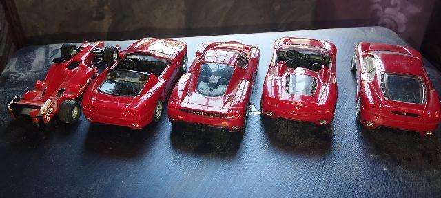 Lot of 5 Ferraris - Shell Ferrari Collection