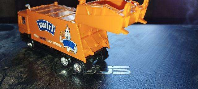 Grell M.A.N. Refuse Truck