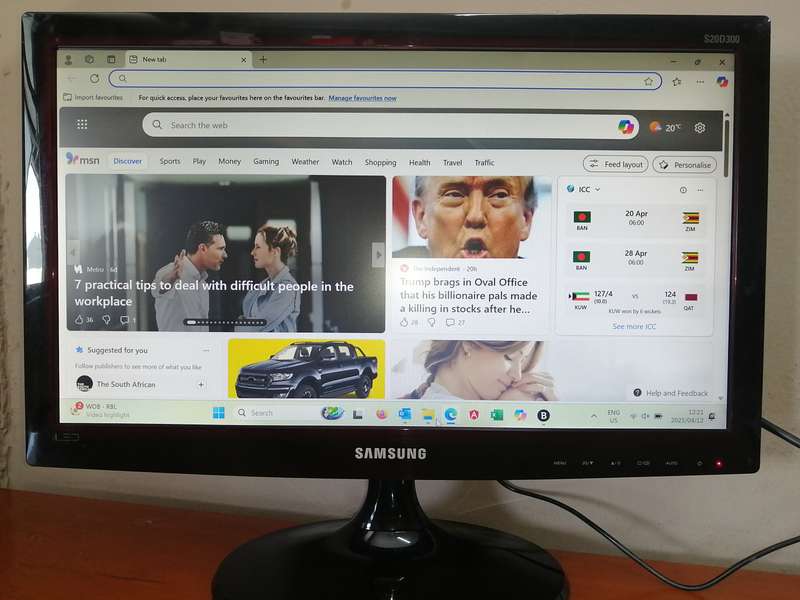 (REFURBISHED) SAMSUNG S20D300HY - 20 INCH - LED - HDMI-VGA MONITOR