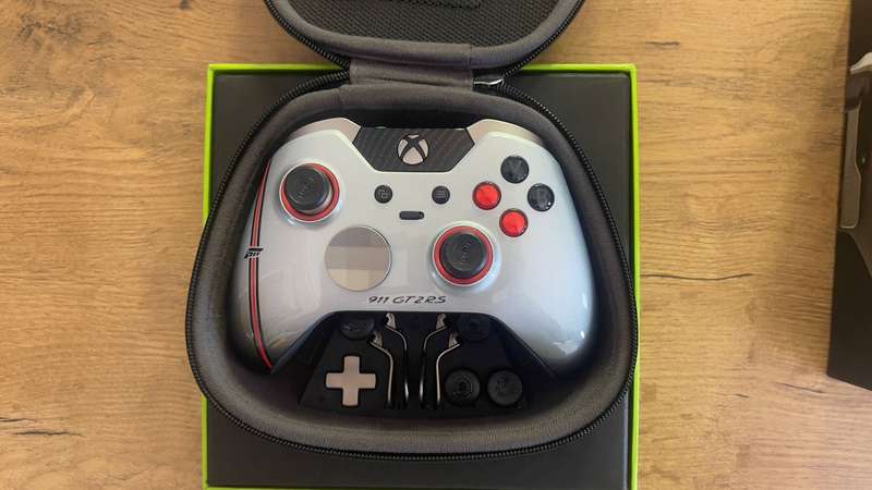 Scuf Forza Motorsports 7 Porsche 911 GT 2RS Xbox One Elite Wireless Controller