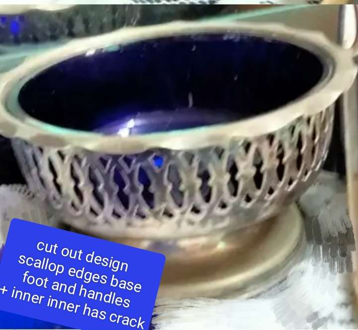 EPNS Basket dish cut out design handle scalloped base foot cobalt liner 6 Elwezetta TeaSpoonsHOLLAND