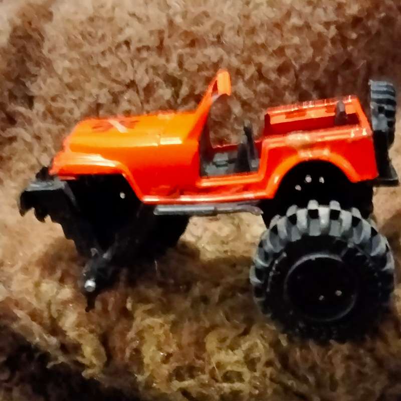 Model car 1 Maisto BMW X6 silver+1 Pawa R Clash green+Power Ranger Orange 1 wheel gone