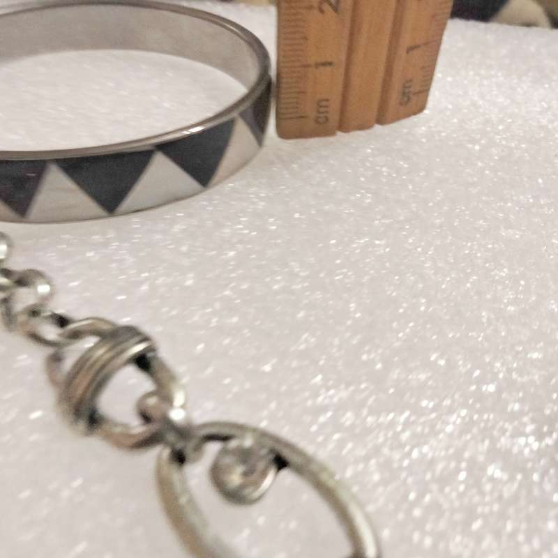 2 -1 Bangle solid Mother of Pearl black+cream triangle+1 Bracelet crystal pavsilver tone metal links