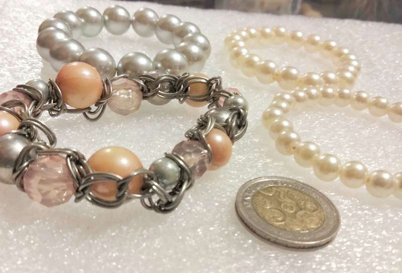 Bracelets 4 Stretch Faux Pearl 1 mix colours peach pink silver tone metal+2 cream 1 silver mix size