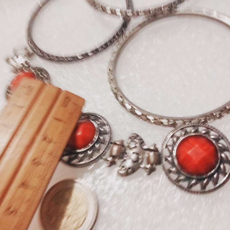 4 -3 Bangles solid snake pattern silver tone metal+ Bracelet round links cut faceted red synthetic s