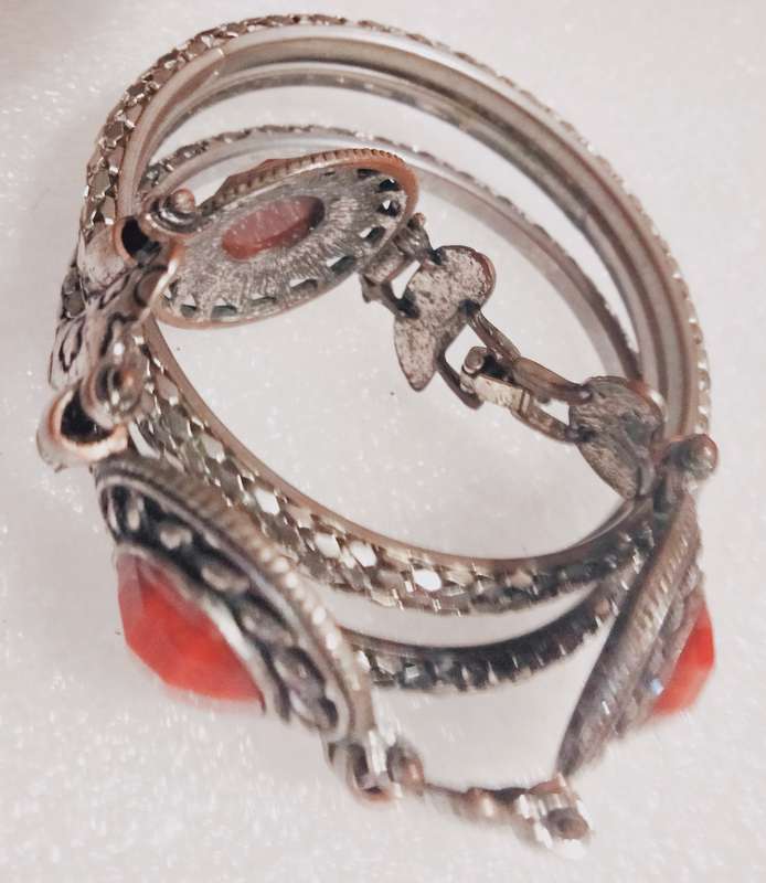 4 -3 Bangles solid snake pattern silver tone metal+ Bracelet round links cut faceted red synthetic s