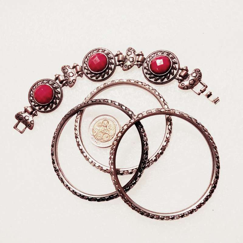 4 -3 Bangles solid snake pattern silver tone metal+ Bracelet round links cut faceted red synthetic s