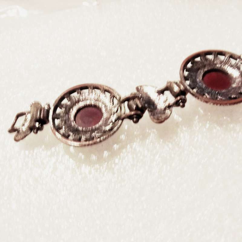 4 -3 Bangles solid snake pattern silver tone metal+ Bracelet round links cut faceted red synthetic s