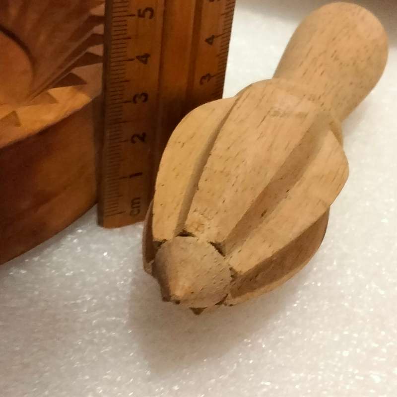 Shortbread thistle mould J&I Crichton Scotland+Citrus squeezer