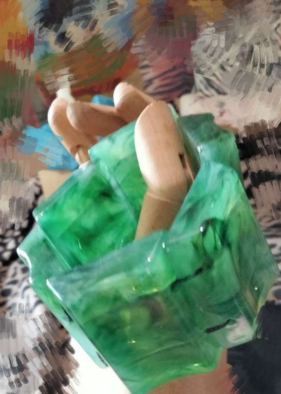 Absolutely STUNNING Bangle swirl marble Jade green Lucite 6 large squares stretch black elastic