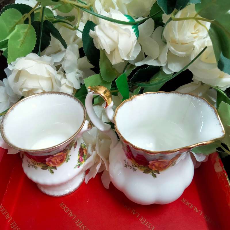 Royal Albert Old Country Roses Posy Vase + Milk Jug LOOK AT MY BUY NOW LISTINGS - NO WAITING