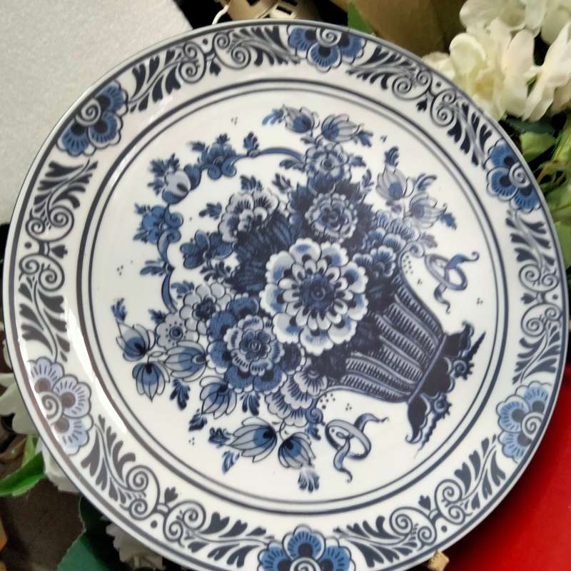 Delft blue Large Wall plate ceramic 26 cm Floral Bouquet-Oude Molen Fabriek B.V. M Holland