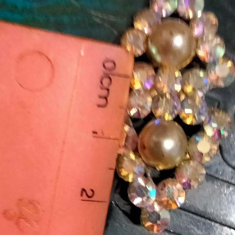 Brooch - 1 Aurora Borealis Rhinestones1950s LOOK At My Buy Now listings No Waiting