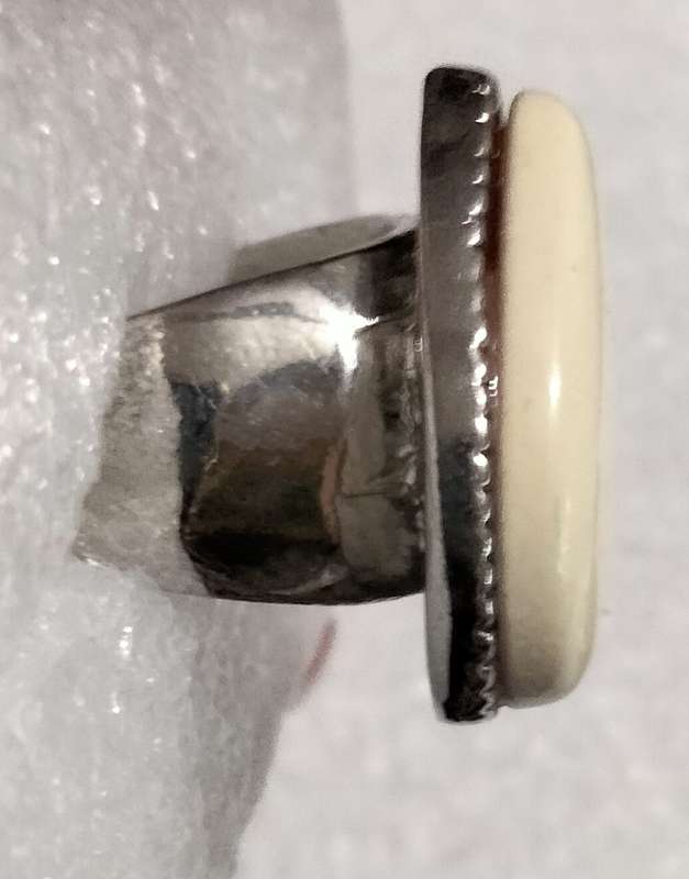 Dress RING Vintage Cream Heart Silver tone composite