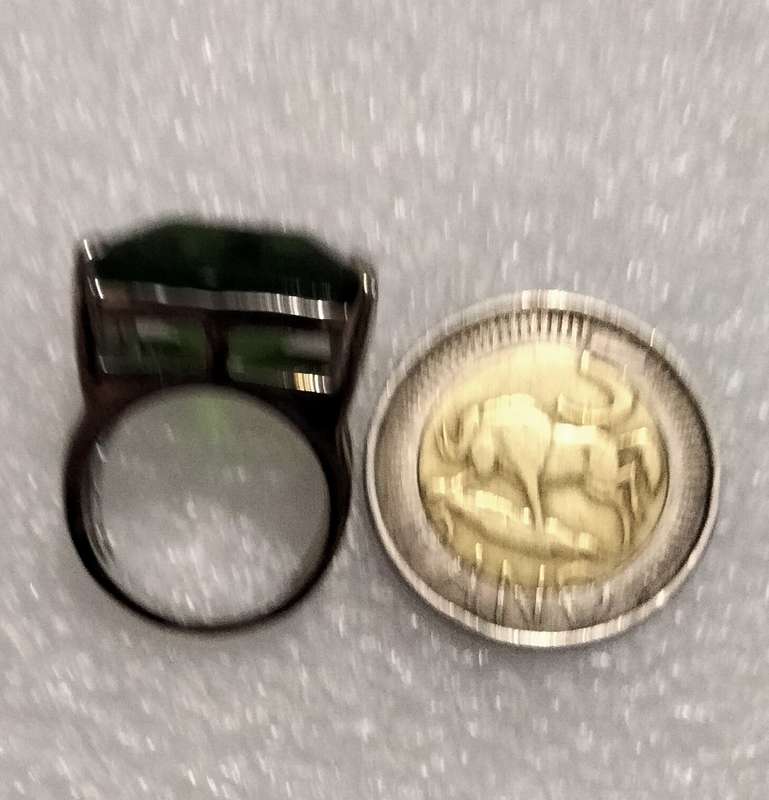 Dress RING Vintage Emerald cut Green composite stone Silver tone