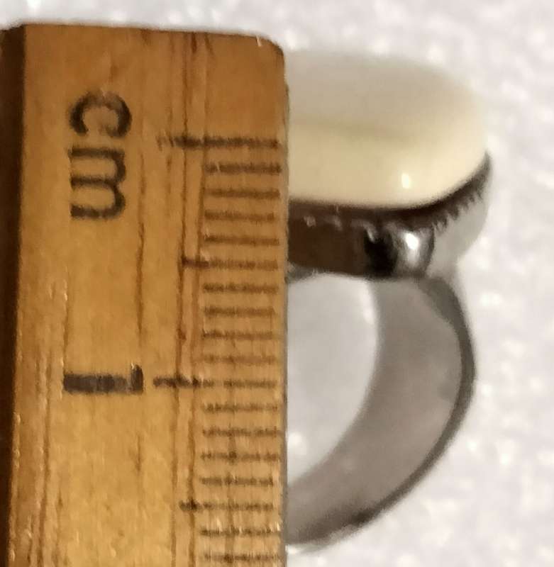 Dress RING Vintage Cream Heart Silver tone composite