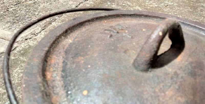 Cast iron black Pot 3 Leg - size JMI 1 -Falkirk - made in South Africa