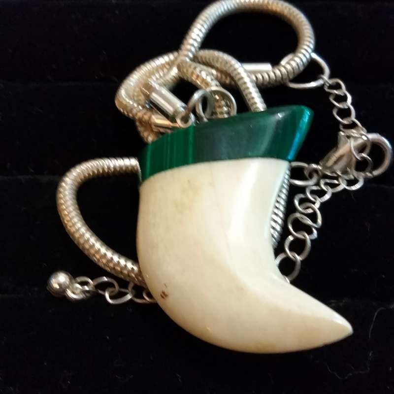 Claw handcrafted Camel bone organic+ Malachite  vintage NECKLACE Artisinal+ Snake Chain Silver plate