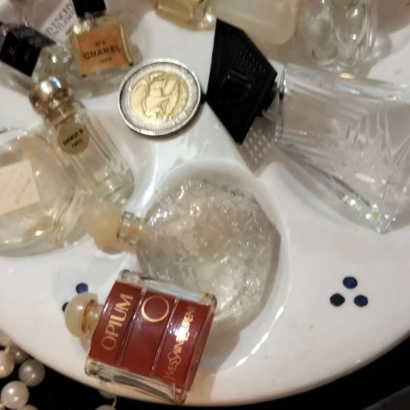 Collectibles 13 SCENT miniature Bottles empty+History LOOK at My BUY NOW listings NO WAITING