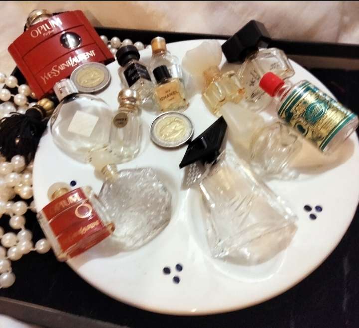 Collectibles 13 SCENT miniature Bottles empty+History LOOK at My BUY NOW listings NO WAITING