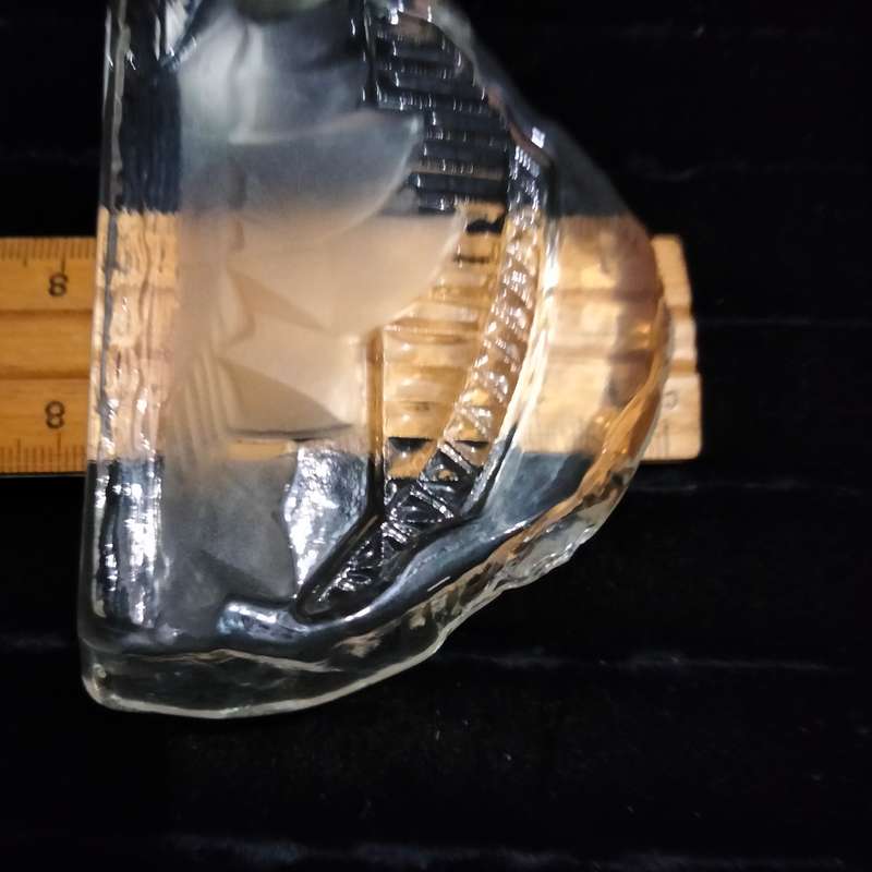 Paperweight Bohemian Crystal Glass Sydney Opera House+ Bridge Etched - Original label- Chips l